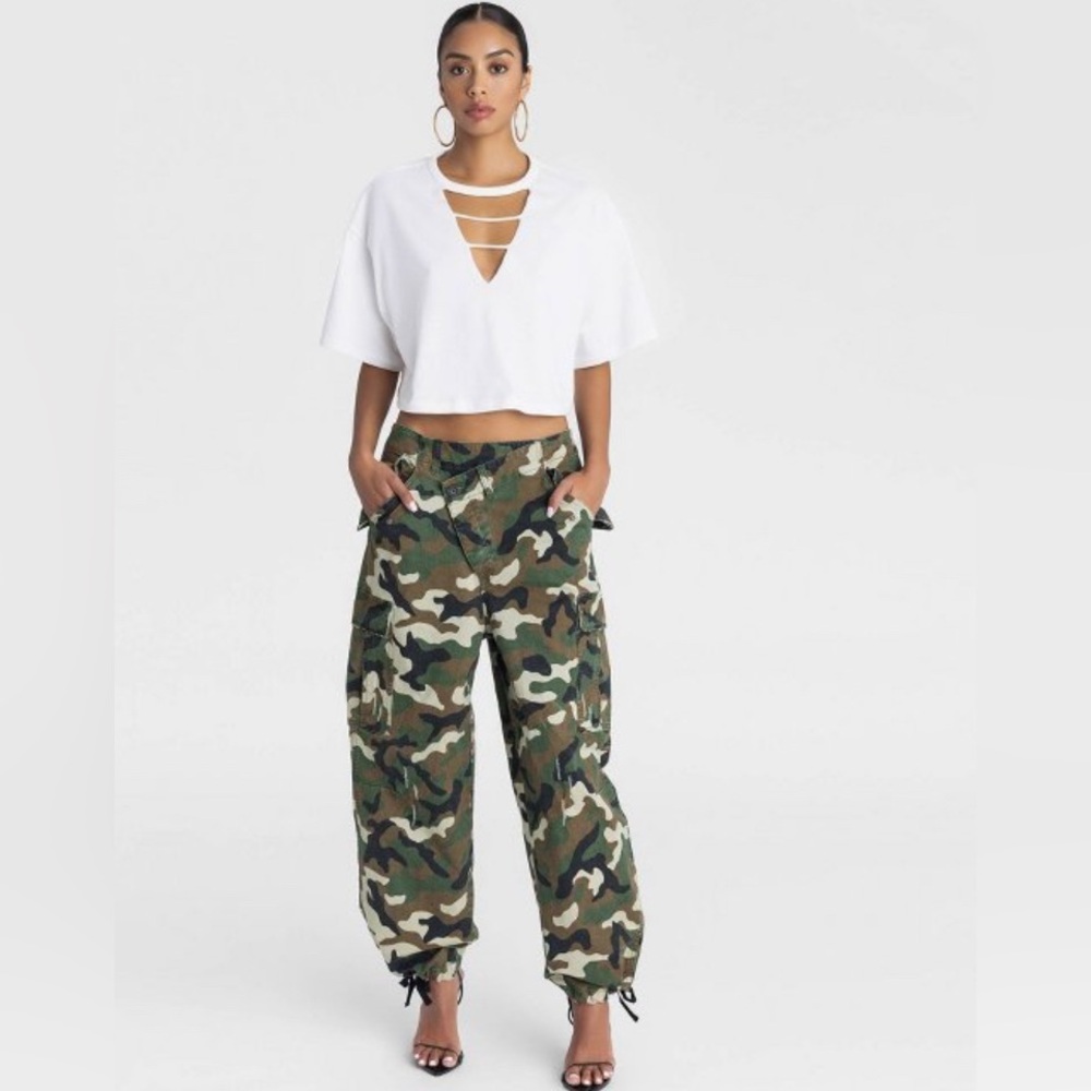 KBB by KAHLANA Women's Mid-Rise Straight Leg Camouflage Cargo Jogger size xs